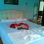 Hotel Mete 3*